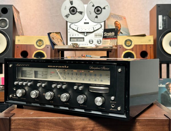 Outstanding Marantz 2252B Receiver