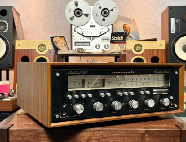 Outstanding Marantz 2252B Receiver