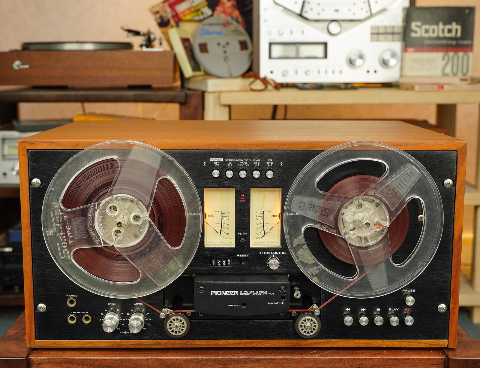 Pioneer RT-701 Vintage Reel-to-Reel Tape Recorder Pioneer RT-701 Vintage Reel-to-Reel Tape Recorder