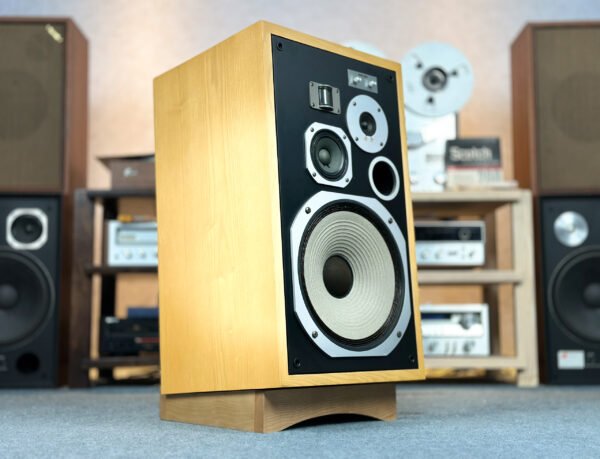 Speakers_pioneer_hpm100_5qtts0723_17
