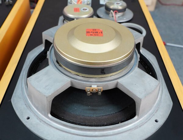 Speakers_pioneer_hpm100_5qtts0723_26