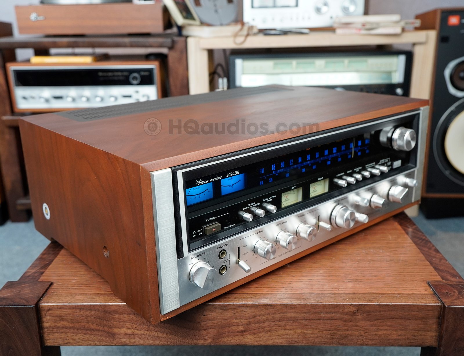 Great Sansui 9090DB Vintage Receiver Great Sansui 9090DB Vintage Receiver