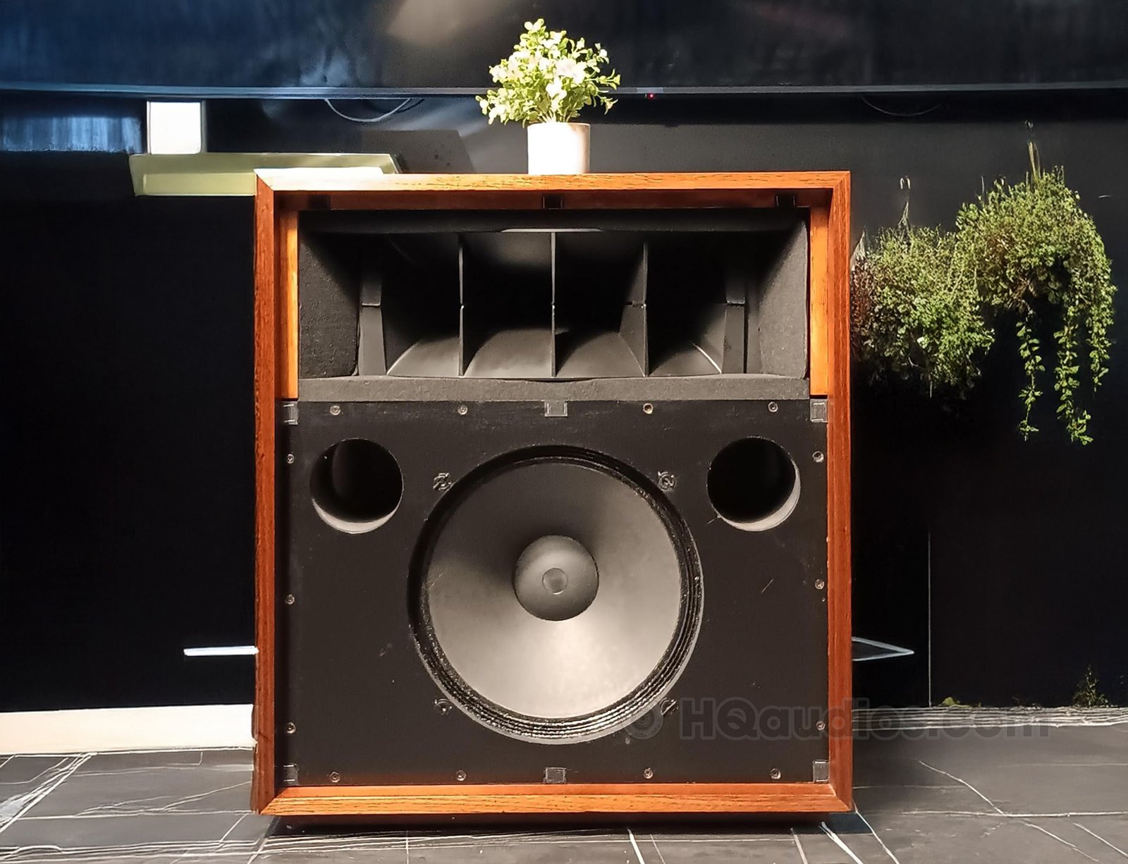 Altec Lansing Valencia 846B Pair of Speakers Altec Lansing Valencia 846B Pair of Speakers