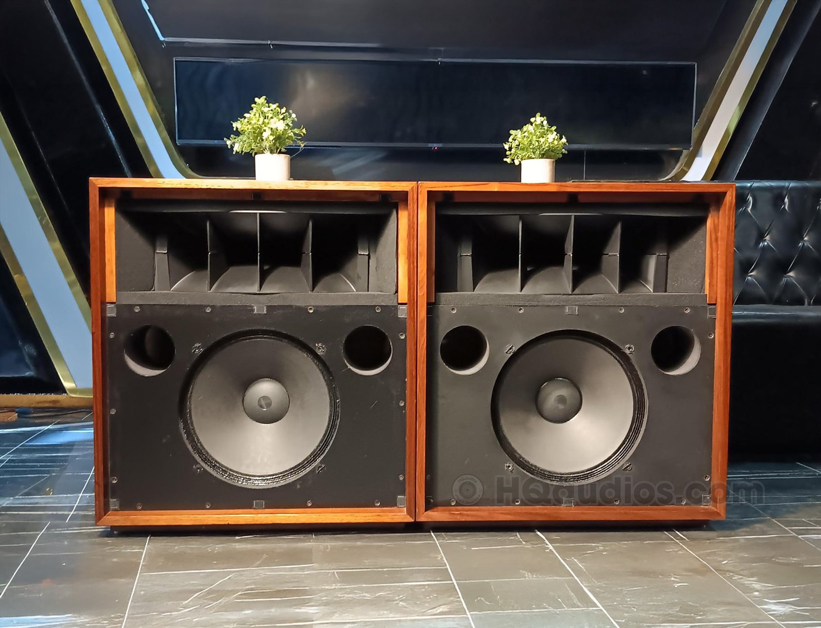 Altec Lansing Valencia 846B Pair of Speakers Altec Lansing Valencia 846B Pair of Speakers