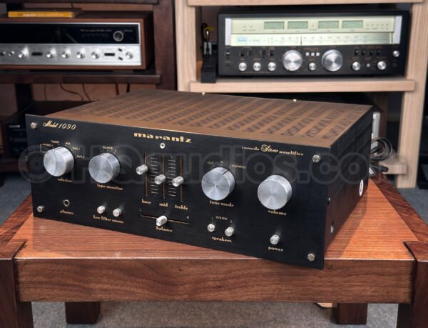 Outstanding Marantz 1090 Amplifier