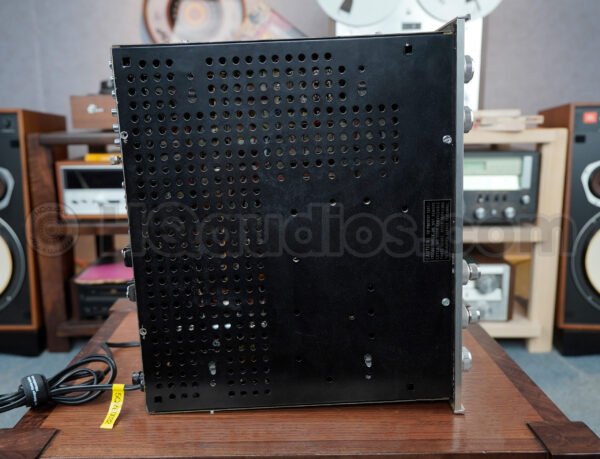 Top-notch McIntosh MAC1700 Vintage Receiver