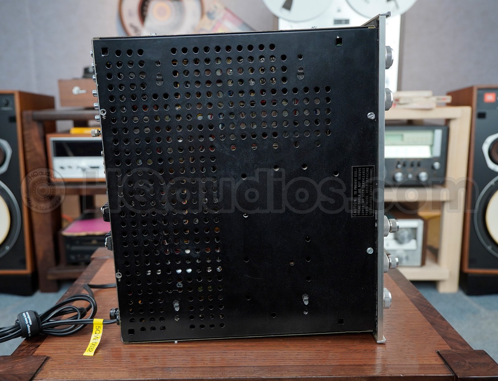 Top-notch McIntosh MAC1700 Vintage Receiver Top-notch McIntosh MAC1700 Vintage Receiver