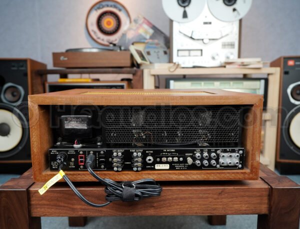 Top-notch McIntosh MAC1700 Vintage Receiver