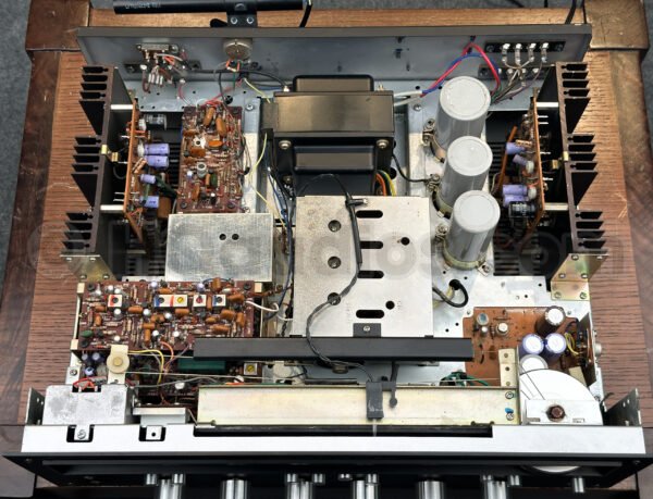 Superior Marantz 2230 Stereo Receiver