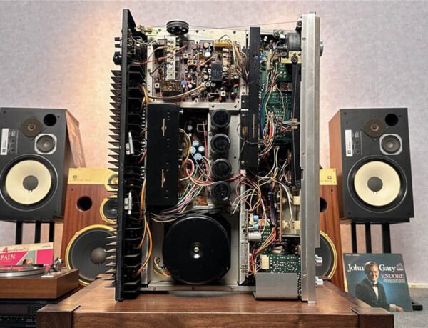 Outstanding Sansui QRX9001 Receiver