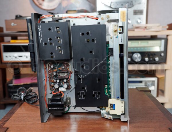 Superb Marantz 112 AM/FM Tuner