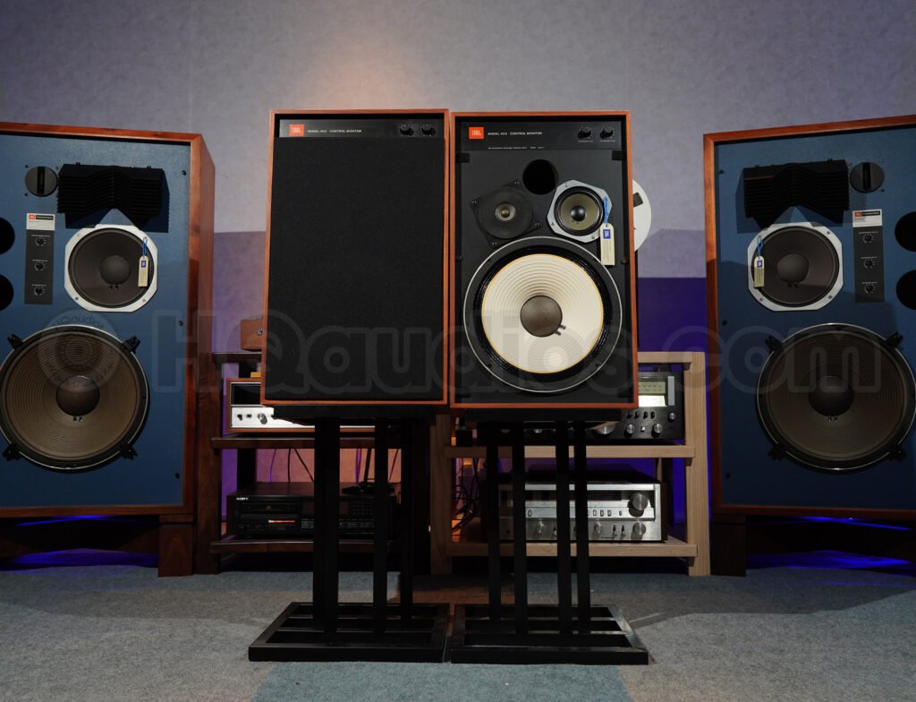 JBL 4312 B ペア JBL 4312B コンパクトながら最高な鳴りっぷりの3wayモニター