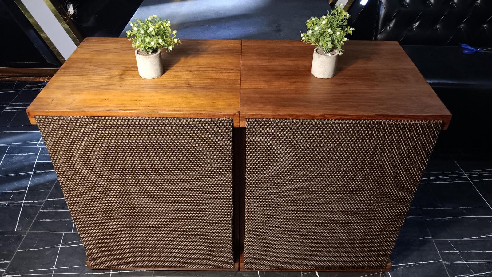 Excellent JBL 4502 WX Pair Of Speakers Excellent JBL 4502 WX Pair Of Speakers