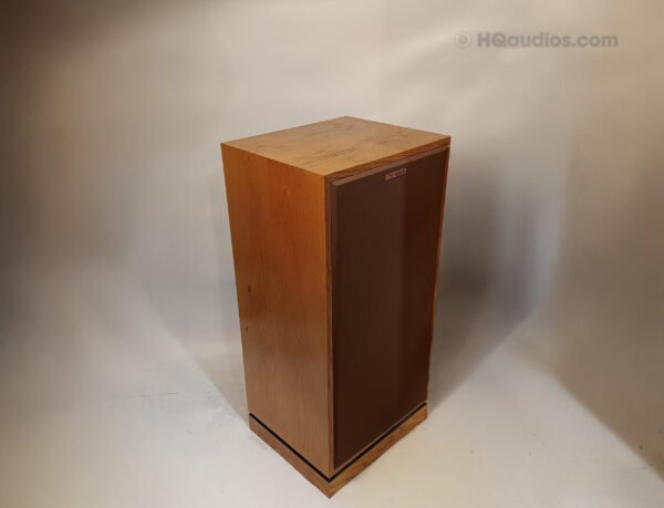 Speakers_klipsch_chorus_1thlc0785_13