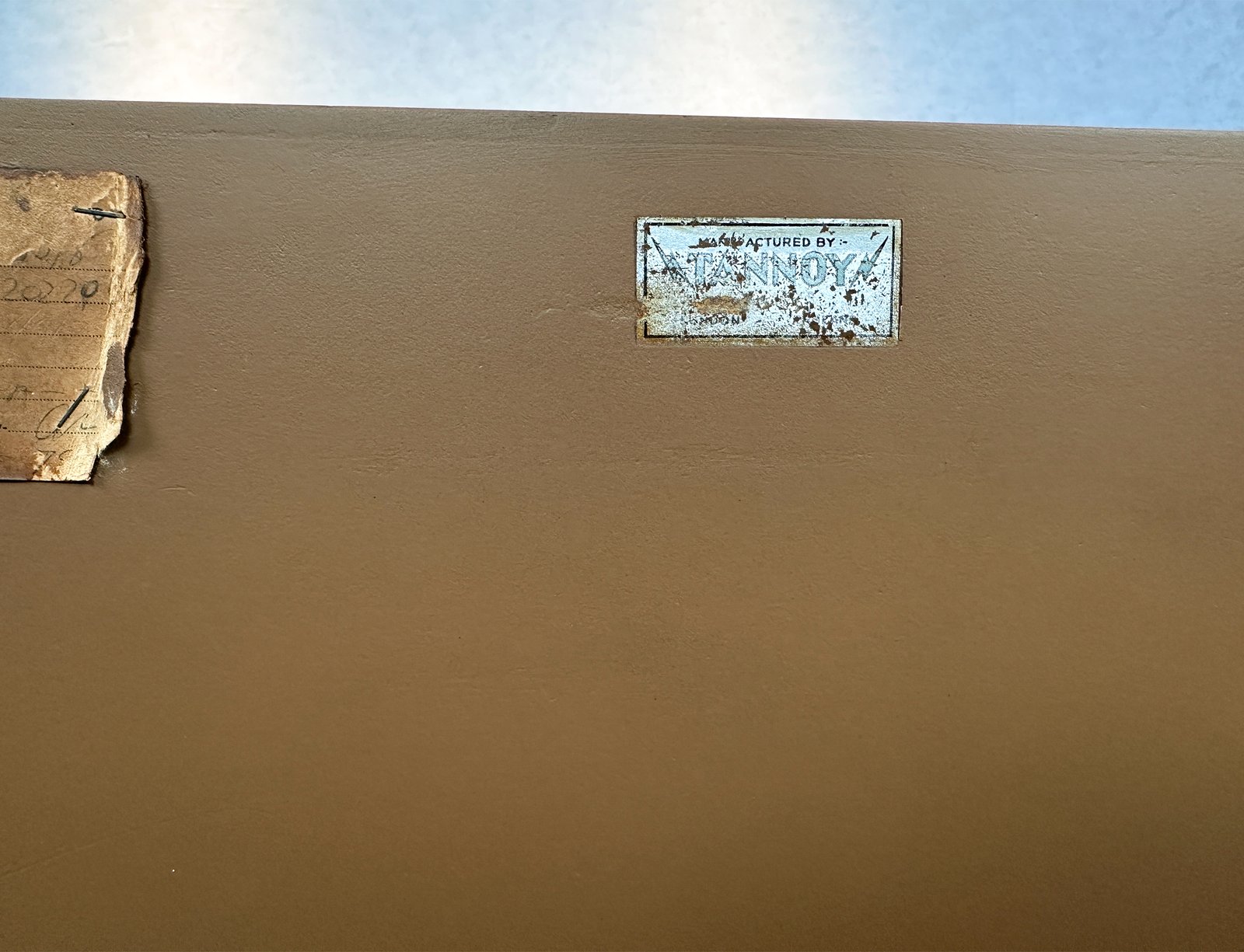 Outstanding Tannoy 295-8 Pair of Speakers Outstanding Tannoy 295-8 Pair of Speakers