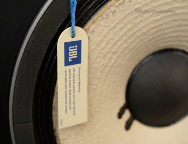1thlc0516_jbl 4311b Speakers (10)