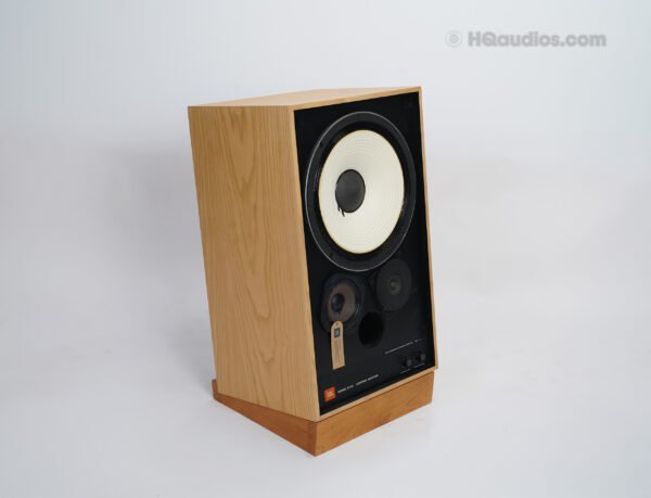 Jbl 4311b_nfs0668_21