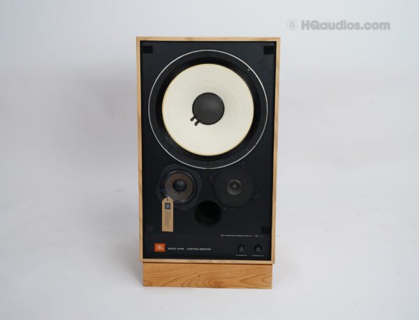 Jbl 4311b_nfs0668_28