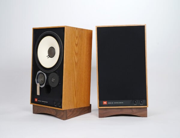 Jbl 4311_dqs1589_thuml