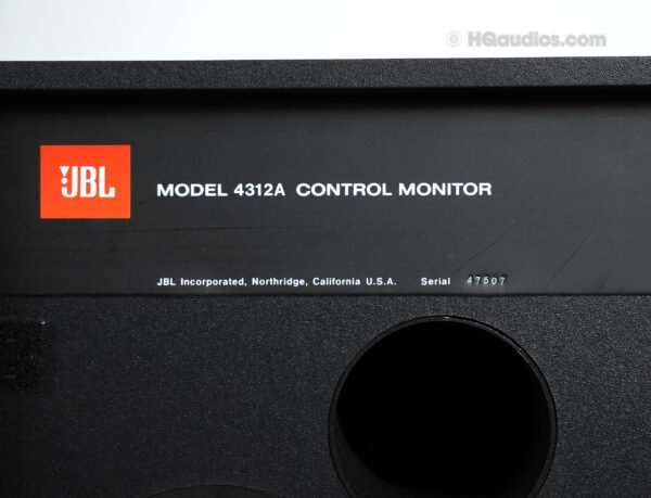 Jbl_4312a_speakers_2qe0083_15