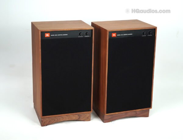 Jbl_4312a_speakers_2qe0084_2