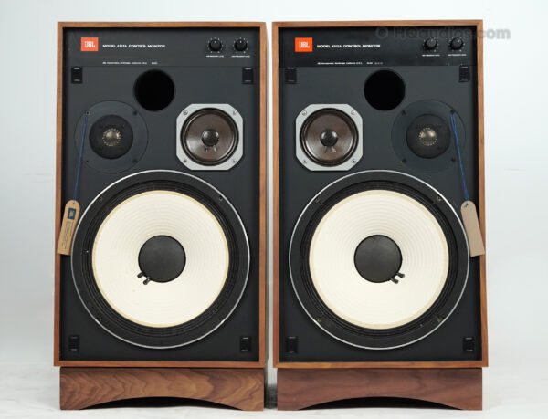 Jbl_4312a_speakers_2qe0084_7