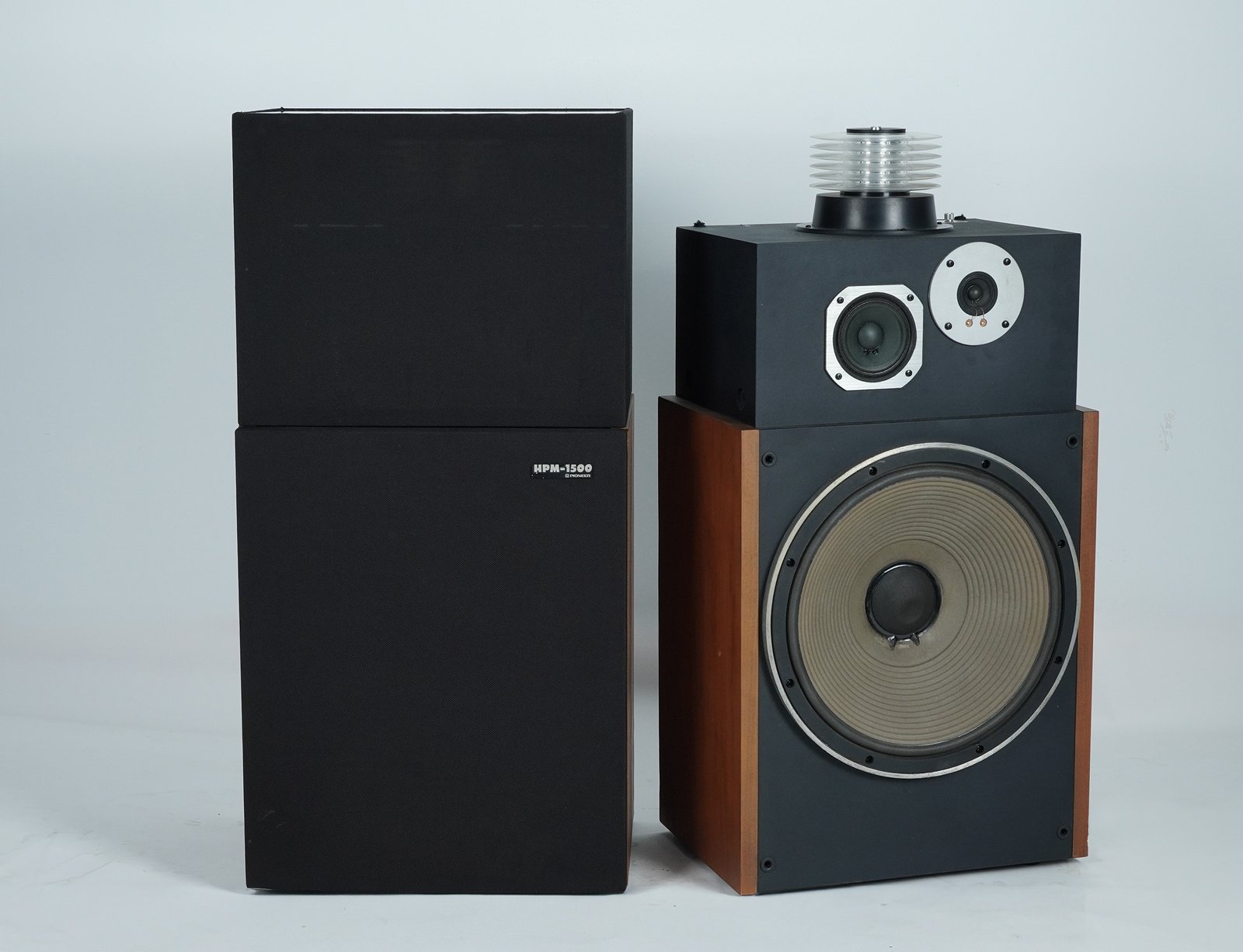 Pioneer_hpm1500_speakers_2cc0006_thuml 1 Pioneer_hpm1500_speakers_2cc0006_thuml 1
