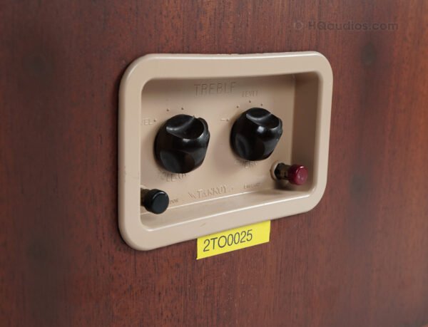 Tannoy_gold_speakers_2to0024_2