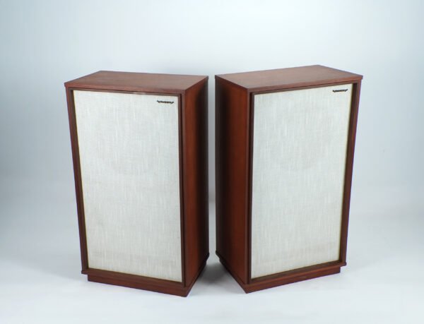 Tannoy_gold_speakers_2to0024_thuml