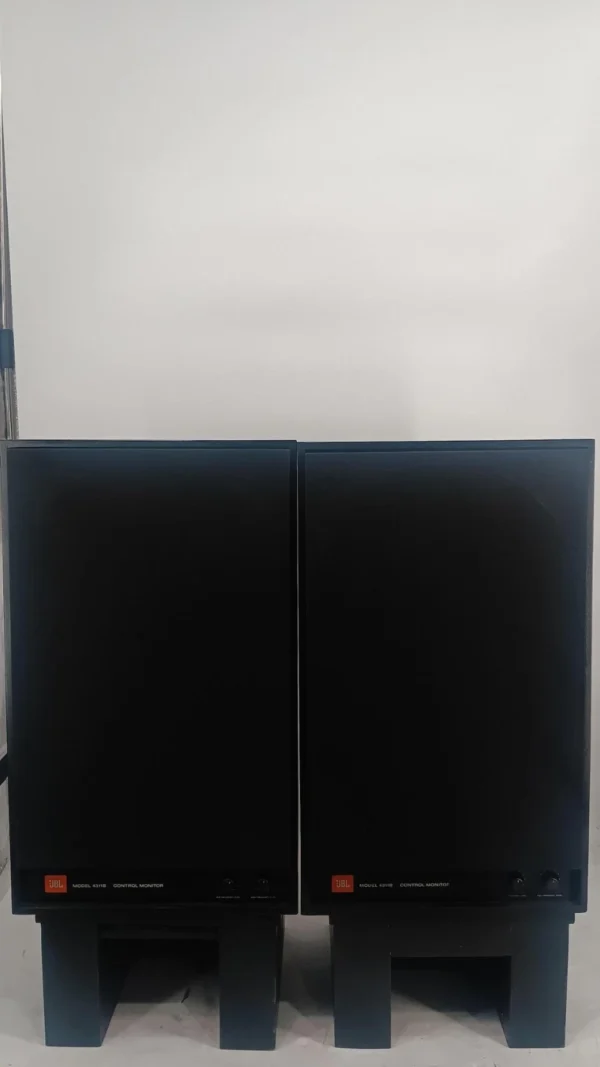 S-l1600 (35)