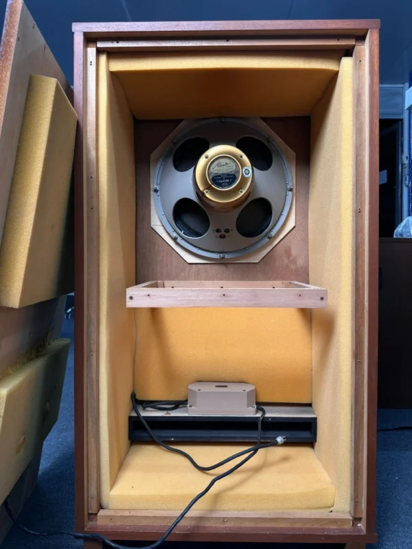 S-l1600 (40)