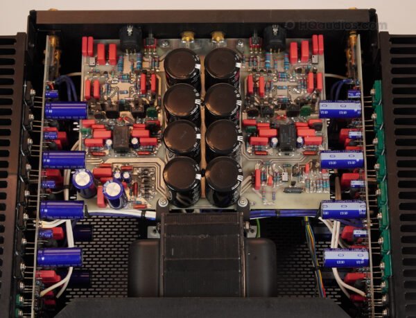 51selc0001_audio-research_d300_1