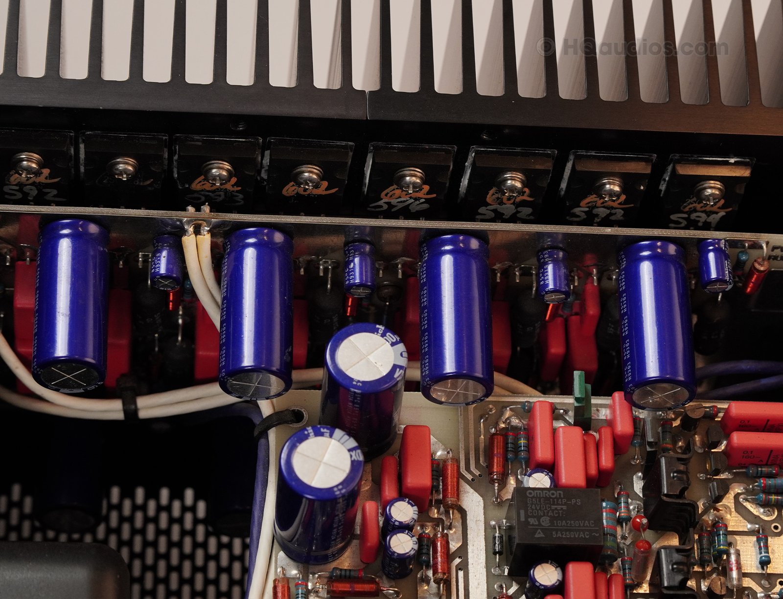 51selc0001_audio-research_d300_21 51selc0001_audio-research_d300_21