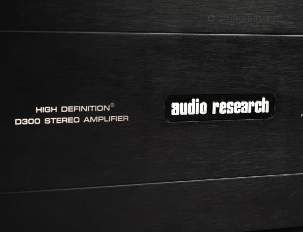 51selc0001_audio-research_d300_9