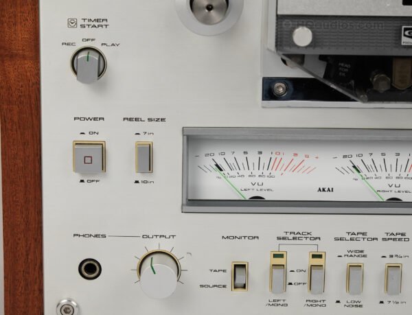 51thsh0329_akai_gx-625_rtr_18
