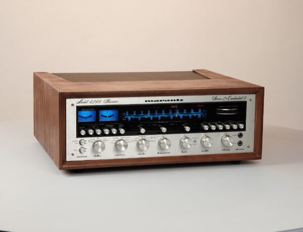 Jke4554_marantz_4240_receiver_thuml 3