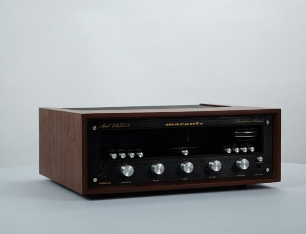 Marantz_2235b_receiver_1trsh0005_thuml 1
