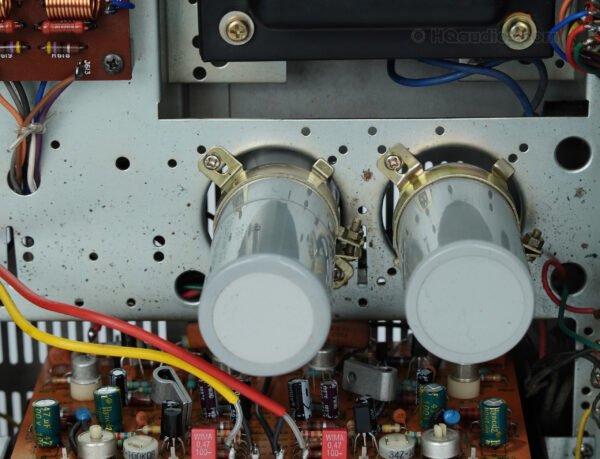 Marantz_2440_receiver_thlc0230_32