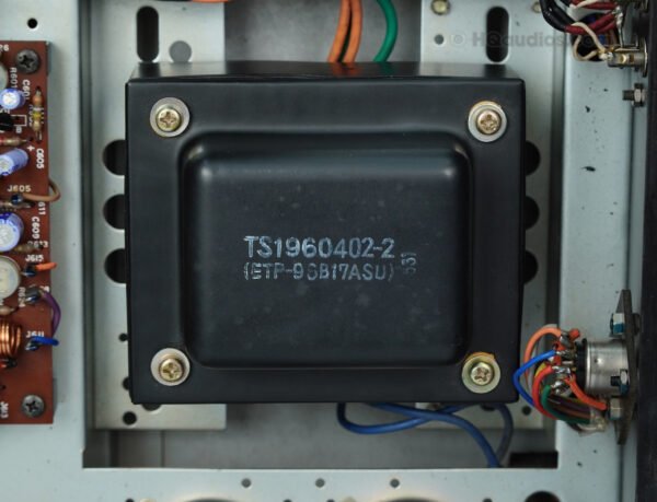 Marantz_2440_receiver_thlc0230_33