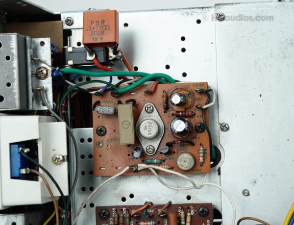 Marantz_2440_receiver_thlc0230_36