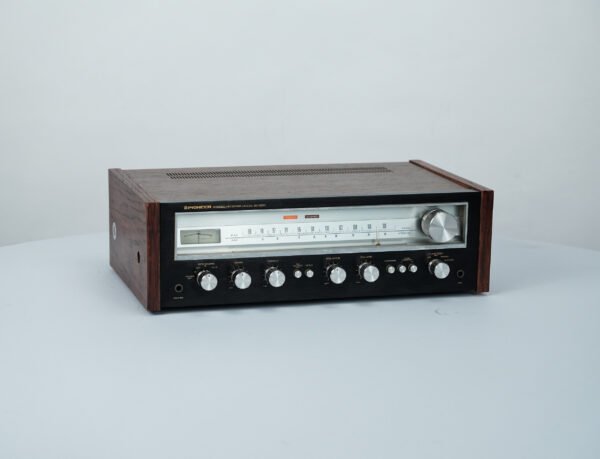 Pioneer_sx550_receiver_5tte0173_thuml 1