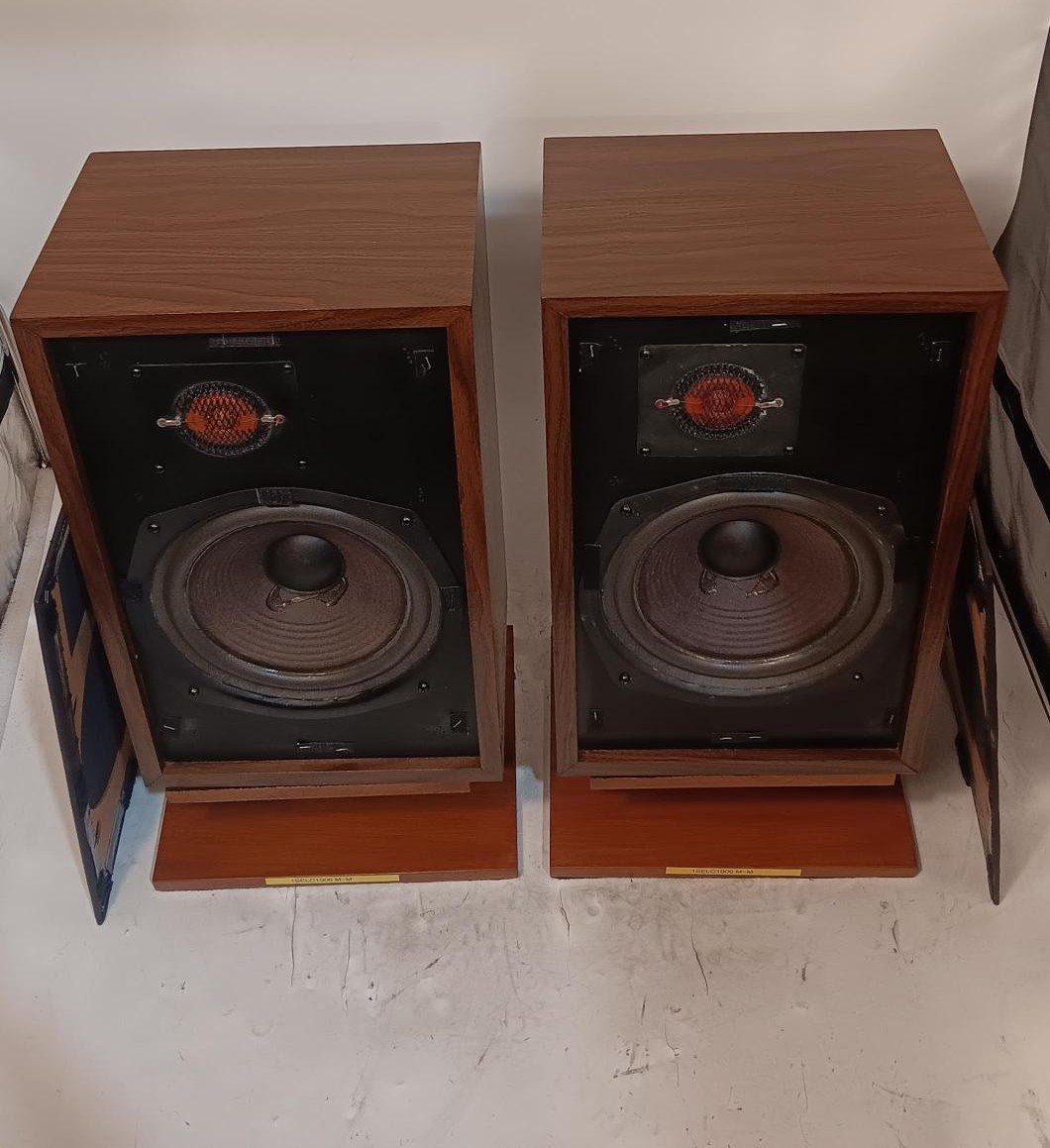 Phương Tiện Truyền Thông (10) Phương Tiện Truyền Thông (10)