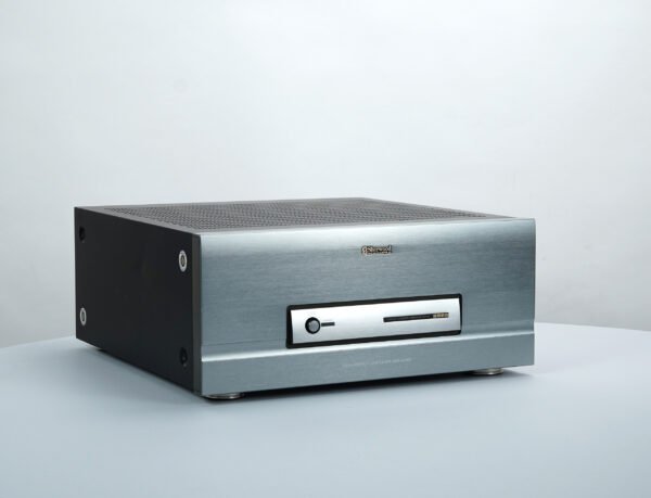 Sherwood_new Castle_power Amplifier_thl0097_thuml 1