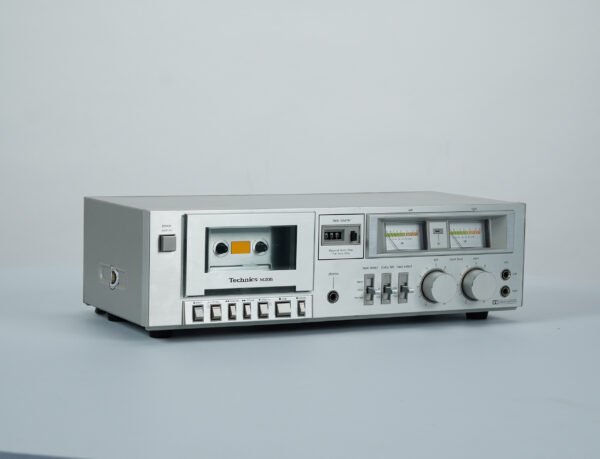 Technics_m205_cassette_1thlc1339_thuml 1
