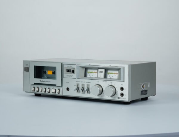 Technics_m205_cassette_1thlc1339_thuml