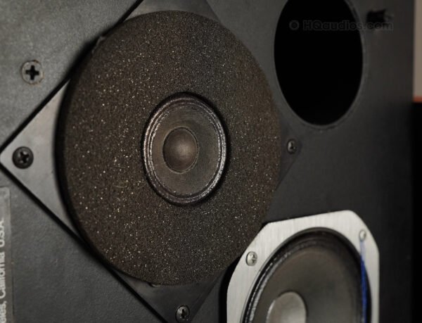 1lilc0625_jbl_l100 Century Black_25