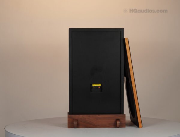 1lilc0625_jbl_l100 Century Black_9