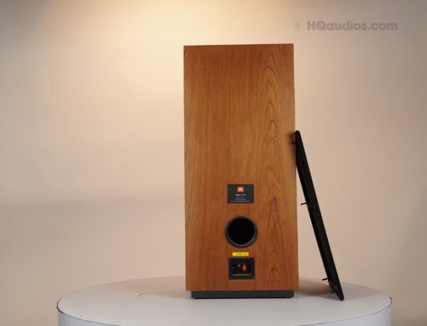 5dqs1526_jbl_l100t_10