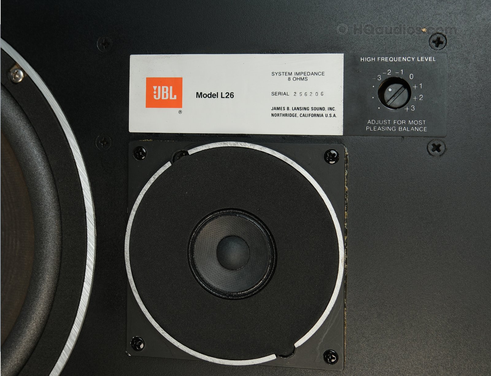 1phlc2538_speakers_jbl-l26 (6) 1phlc2538_speakers_jbl-l26 (6)