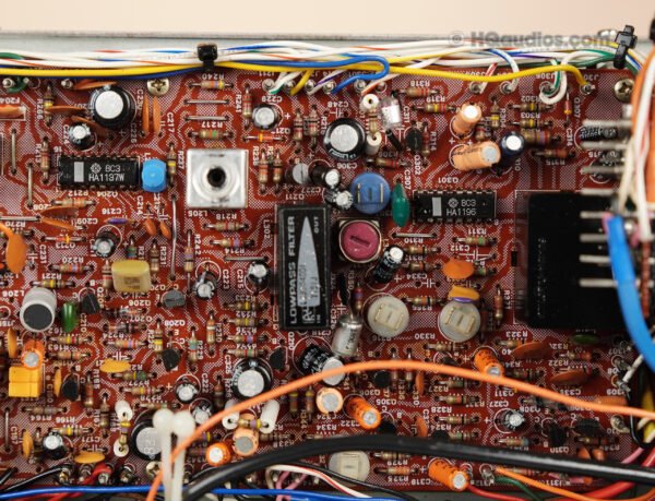 1trsh0321_marantz_2330b_white_3